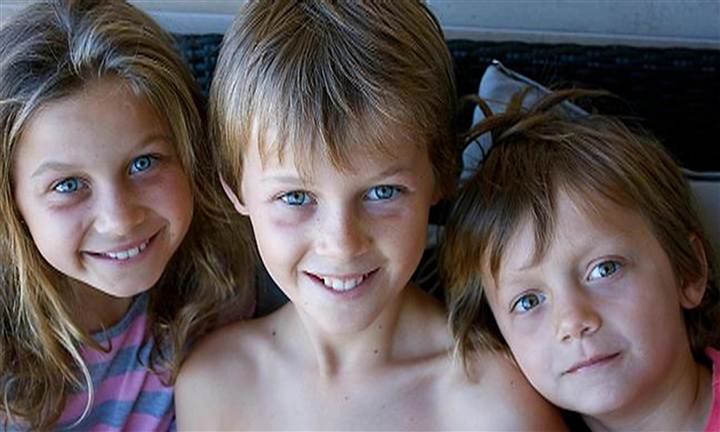“Vivemos num inferno além do inferno.” dizem os pais de 3 crianças que viajavam no MH17